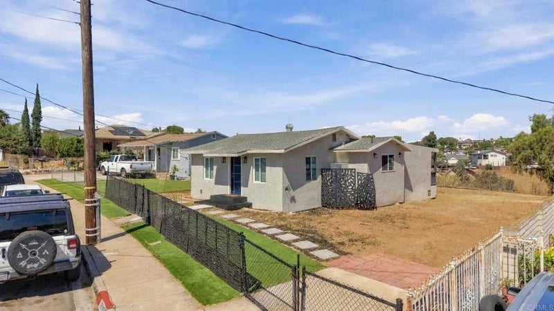 2959 Ridgeway Drive