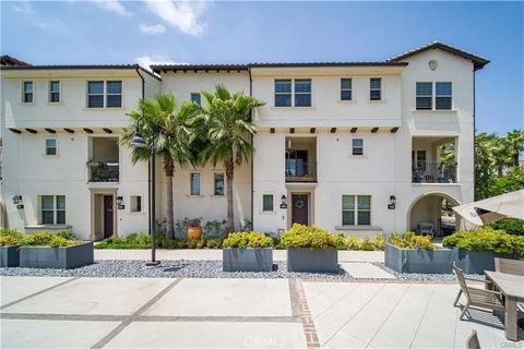 Photo of 877 Orchid WAY #C, Azusa, CA 91702 (MLS # WS26099894)