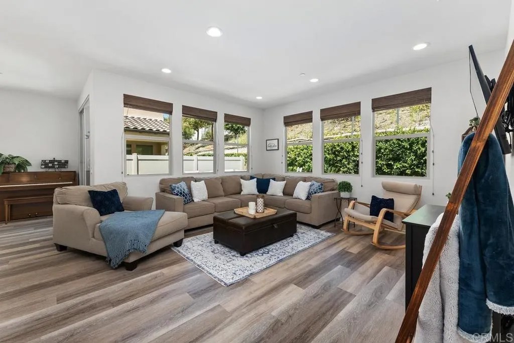 712 Gemstone Drive