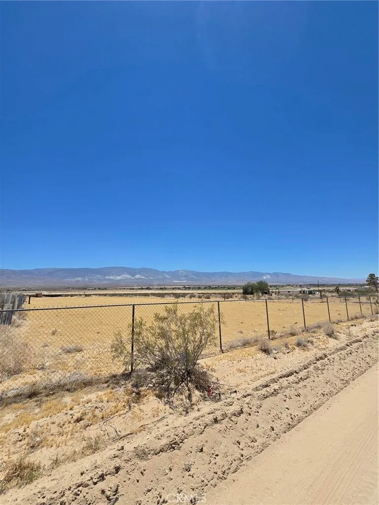 37915 Rabbit Springs