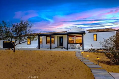 Photo of 58770 Gerrie Lane, Landers, CA 92285 (MLS # JT26063705)