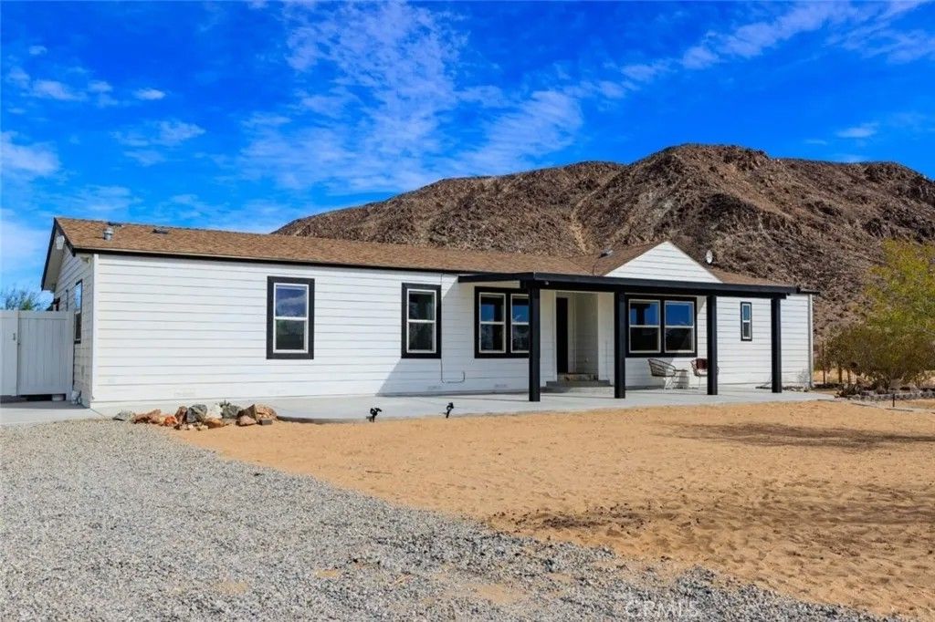 Photo of 58770 Gerrie Lane, Landers, CA 92285 (MLS # JT26063705)