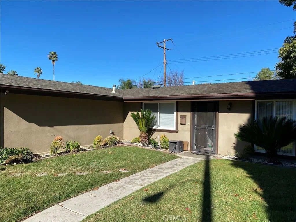 Photo of 19137 Pleasantdale St, Canyon Country, CA 91351 (MLS # SR26013375)
