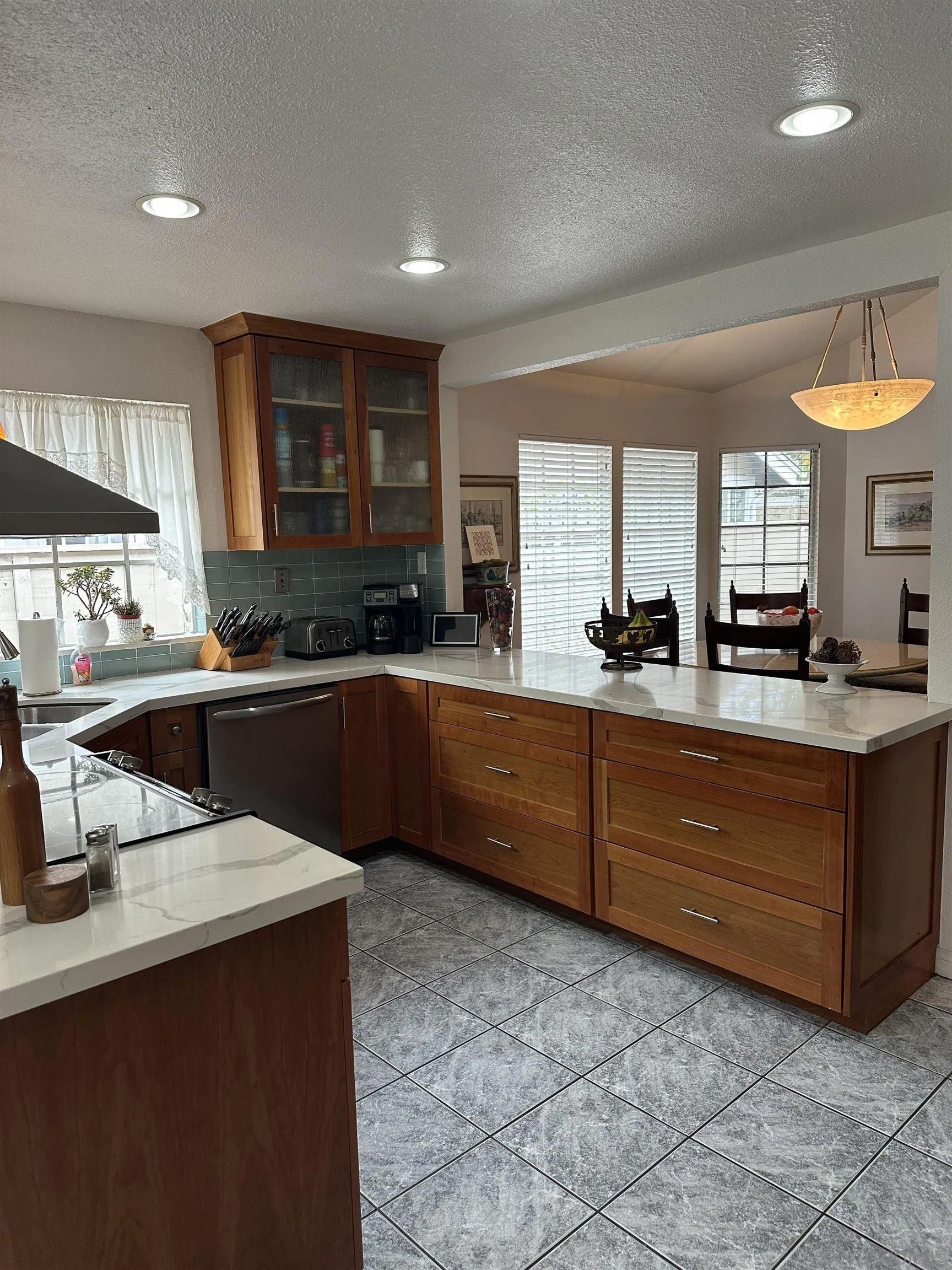 568 Rockport Ct