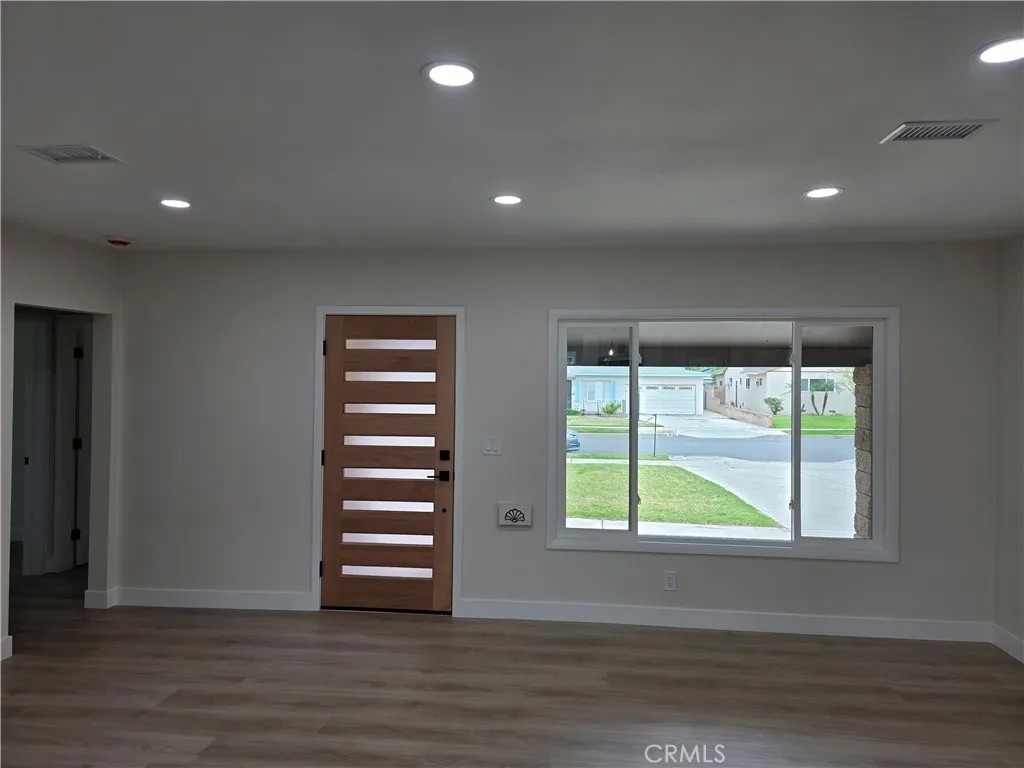 1149 E Caroline Court
