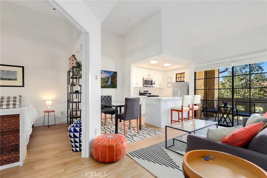 1046 Calle Del Cerro