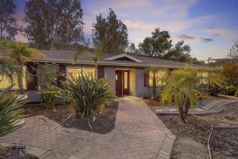 Photo of 12845 Stone Canyon Rd, Poway, CA 92064 (MLS # NDP2609459)