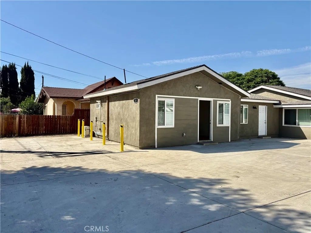 Photo of 296 Allen St, San Bernardino, CA 92408 (MLS # OC26066991)