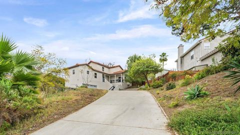 Photo of 2042 Cherokee Lane, Escondido, CA 92026 (MLS # 260007664)