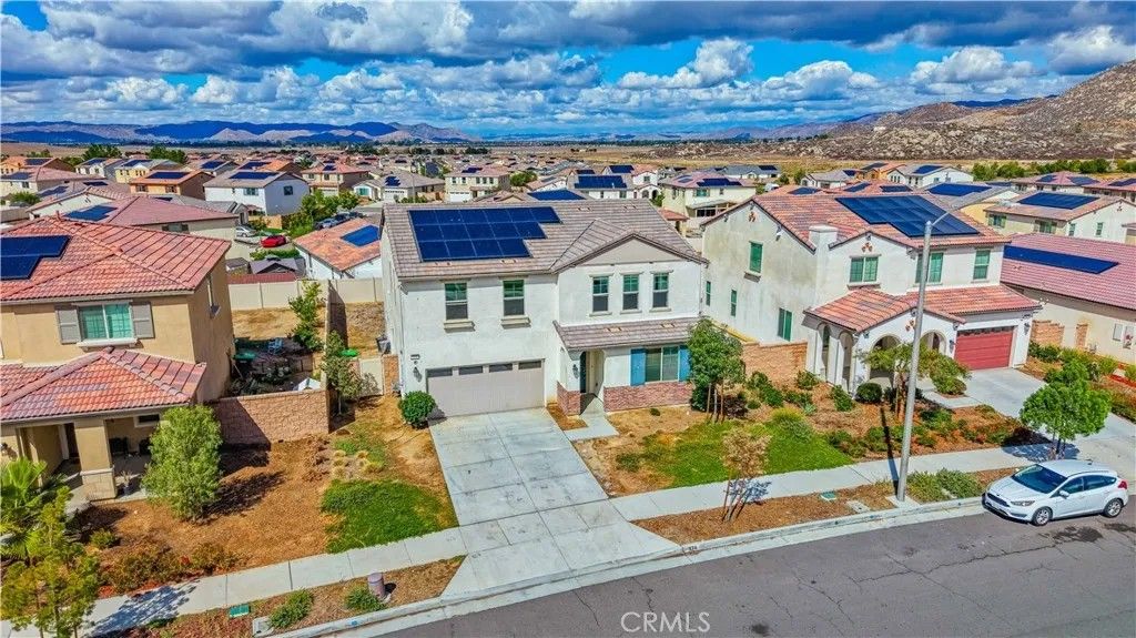 Photo of 574 Feeder St, Hemet, CA 92543 (MLS # PW26035092)