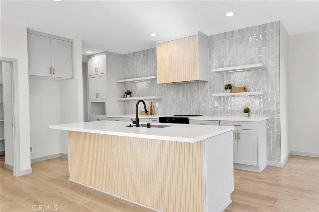 Photo of 17795 Vista Point Drive, Victorville, CA 92395 (MLS # HD26060470)