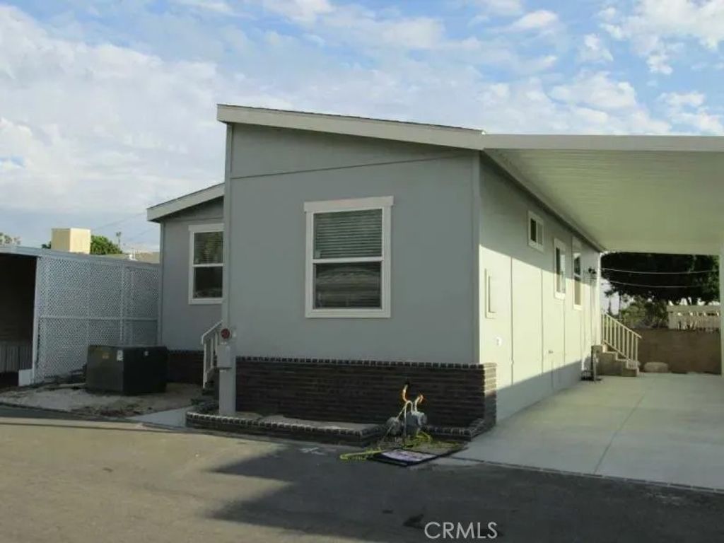 Photo of 1030 Bradbourne Ave #42, Duarte, CA 91010 (MLS # IG26064662)