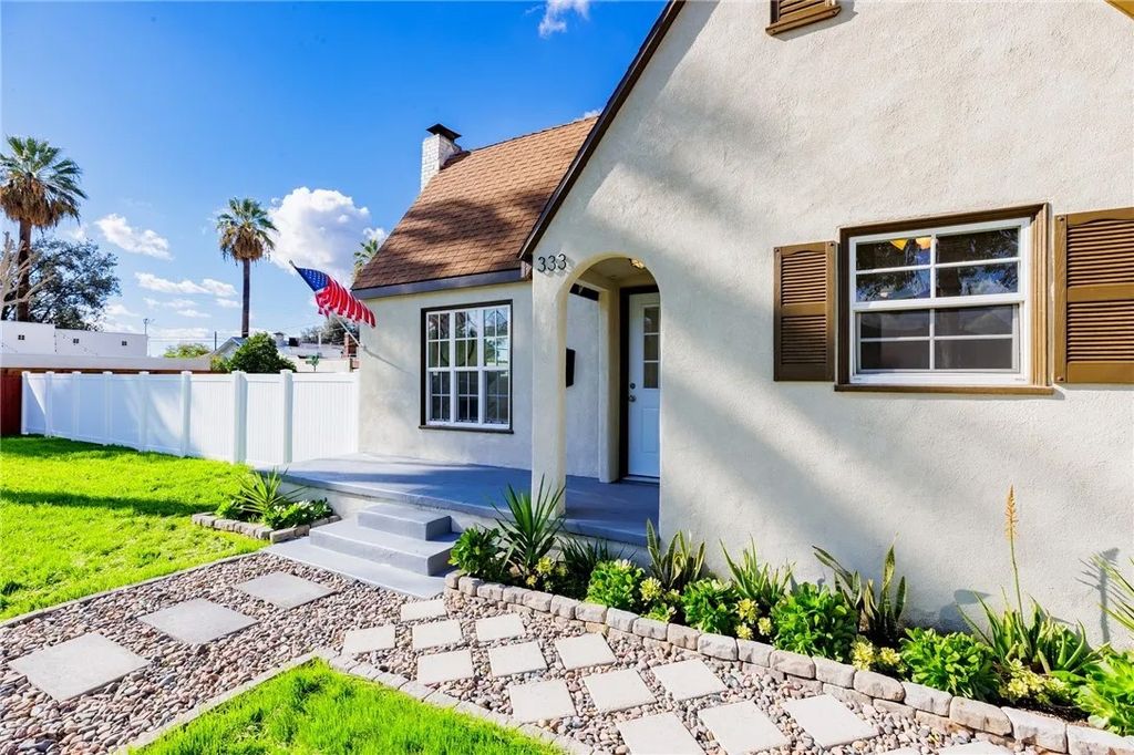 Photo of 333 S 1st Ave, Covina, CA 91723 (MLS # GD26072230)