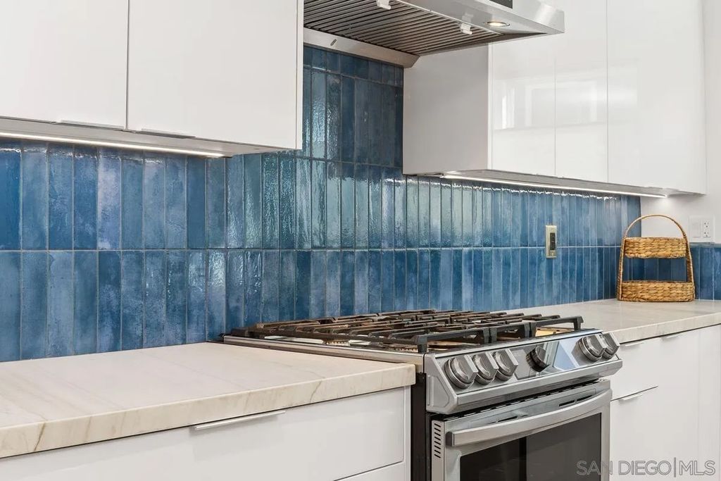 Photo of 401 N Coast Hwy #303, Oceanside, CA 92054 (MLS # 2600774)