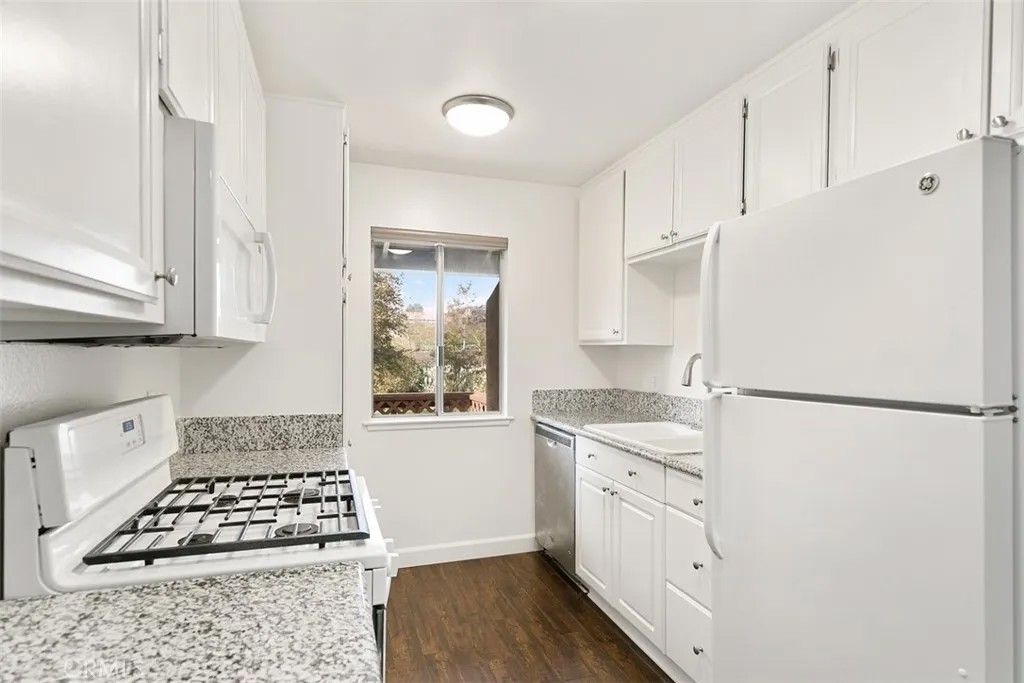 Photo of 25781 Marguerite Pkwy, Mission Viejo, CA 92692 (MLS # OC25282416)