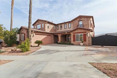 Photo of 3995 Holly Springs Drive, Corona, CA 92881 (MLS # IG25281092)