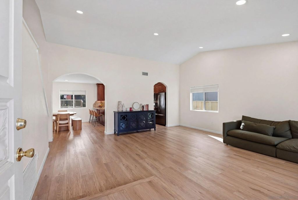 Photo of 13235 Bavarian Dr, San Diego, CA 92129 (MLS # 260008877)