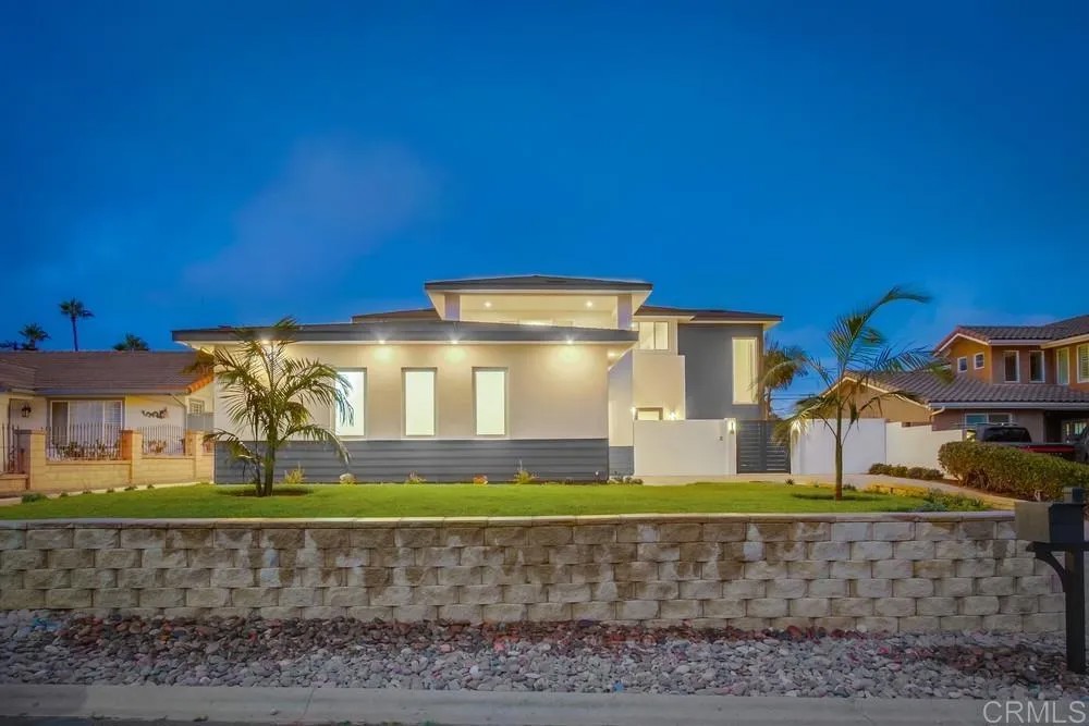 5380 Los Robles Drive 5