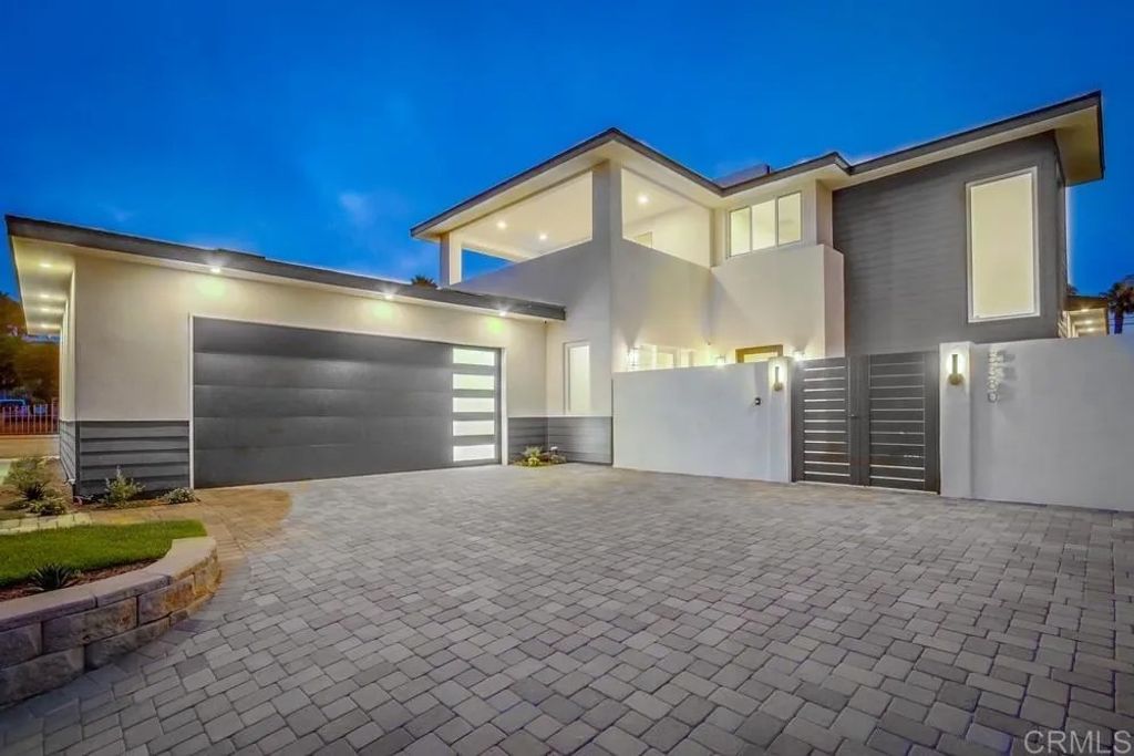 Photo of 5380 Los Robles Drive #5, Carlsbad, CA 92008 (MLS # NDP2507611)