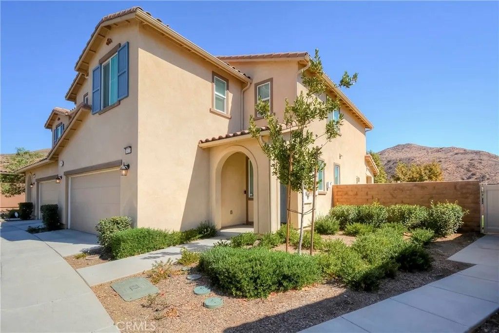 Photo of 24218 Hillcrest Dr, Corona, CA 92883 (MLS # CV25253791)