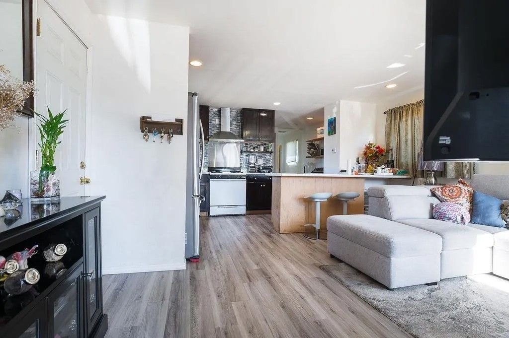 Photo of 4788 Auburn Dr, San Diego, CA 92105 (MLS # 260003616)