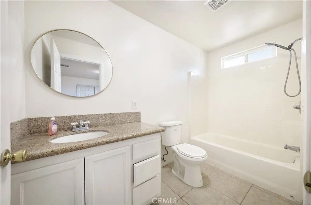 8012 Catalpa