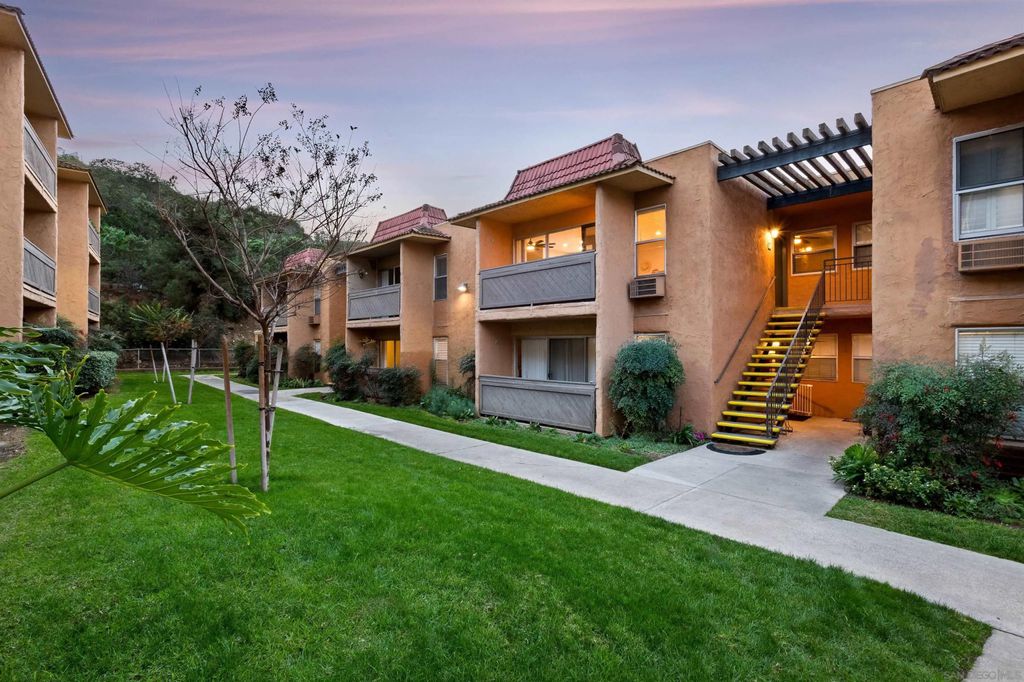 Photo of 6901 Alvarado Rd #9, San Diego, CA 92120 (MLS # 260002222)