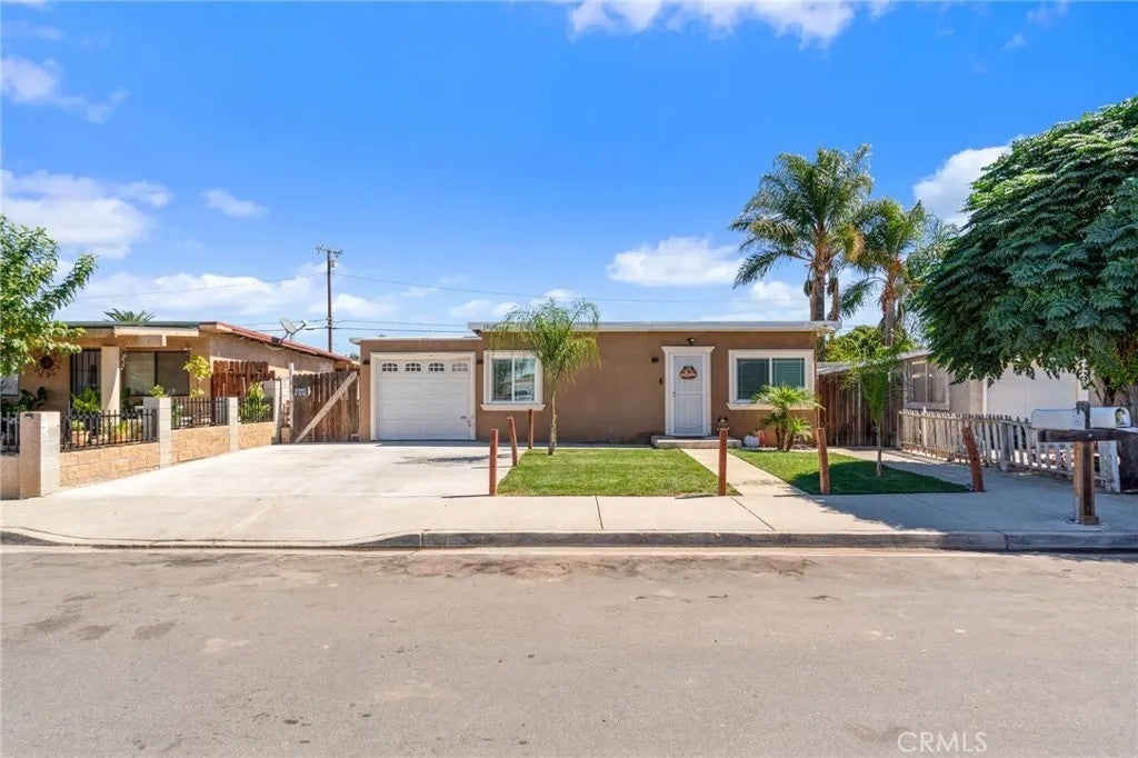 Photo of 15116 Pepper Court, Moreno Valley, CA 92551 (MLS # CV26211927)