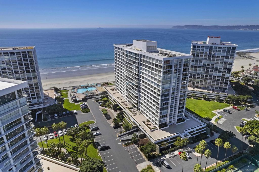 Photo of 1730 Avenida Del Mundo #402, Coronado, CA 92118 (MLS # 260008281)