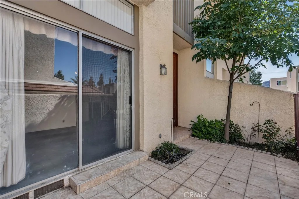 9950 Topanga Canyon Boulevard 43