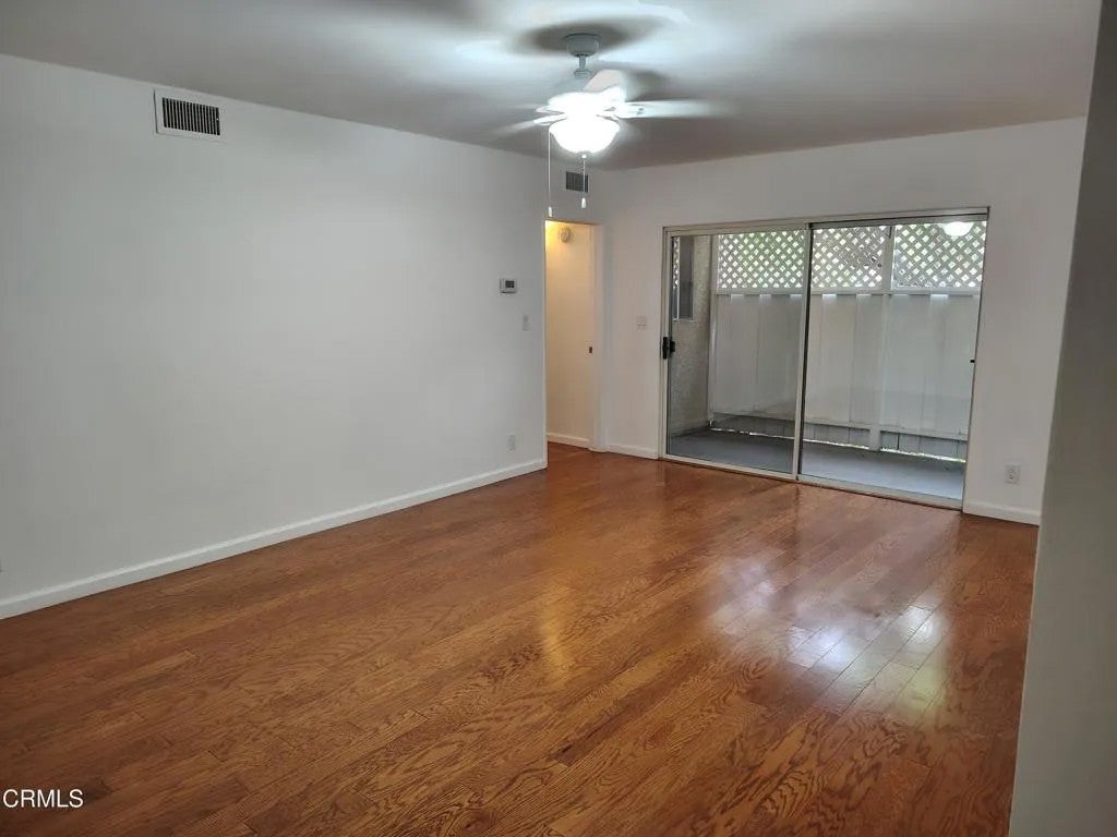 18307 Burbank 51