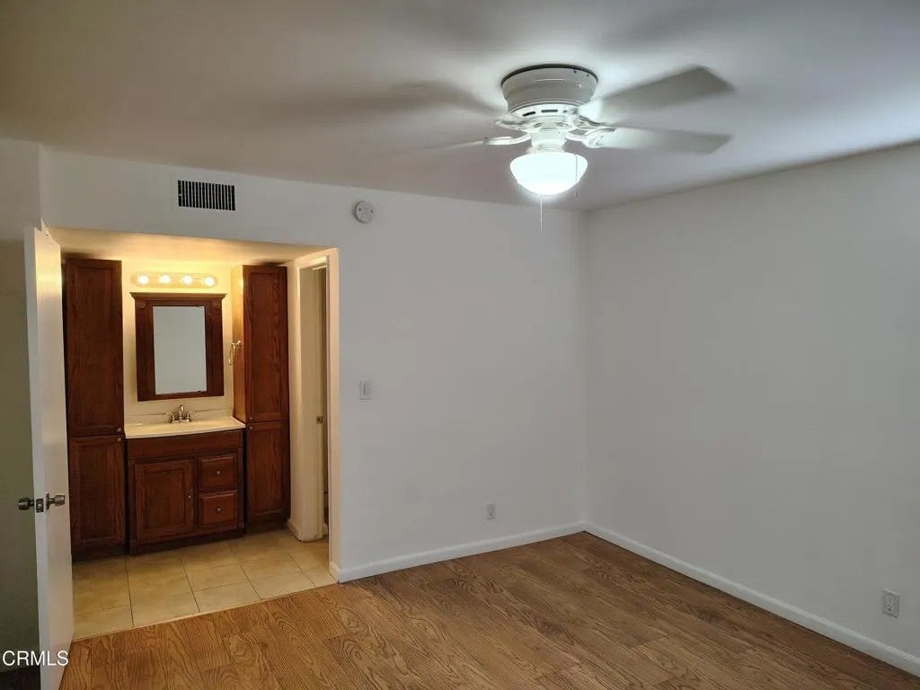 18307 Burbank 51