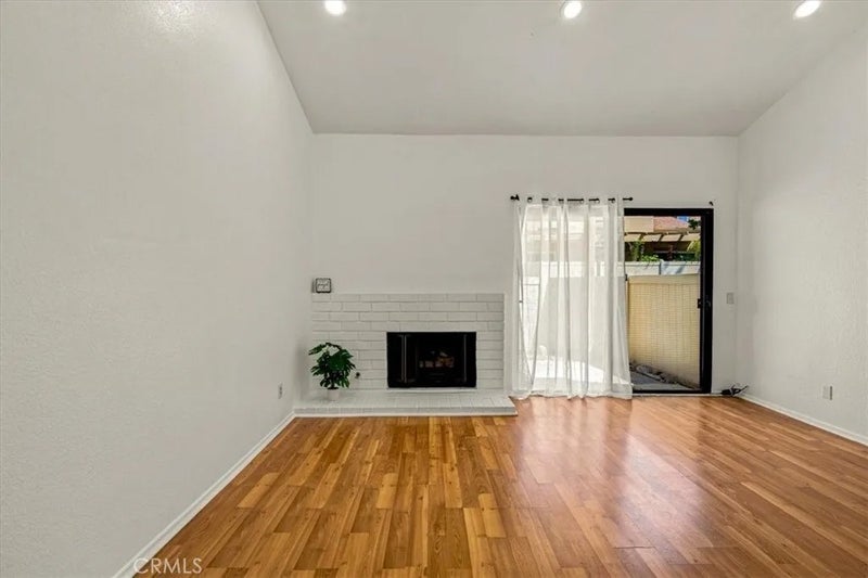 1031 S Palmetto S8