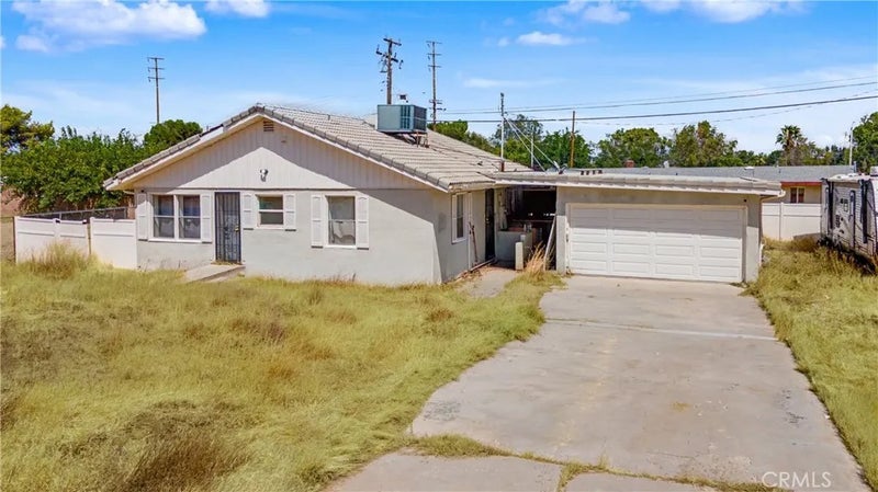 1047 E Lingard Street