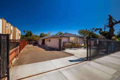 3103-3105 Central San Diego CA 92105