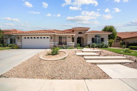 Photo of 1999 Pecan Tree Street, Hemet, CA 92545 (MLS # PTP2600911)