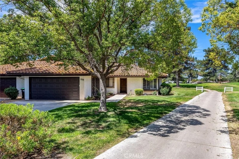 1229 Seven Hills