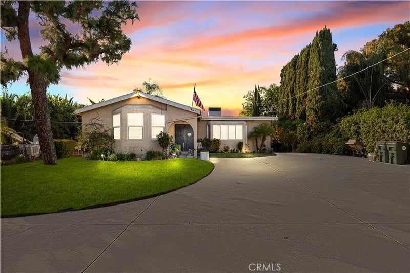 4337 Riverview
