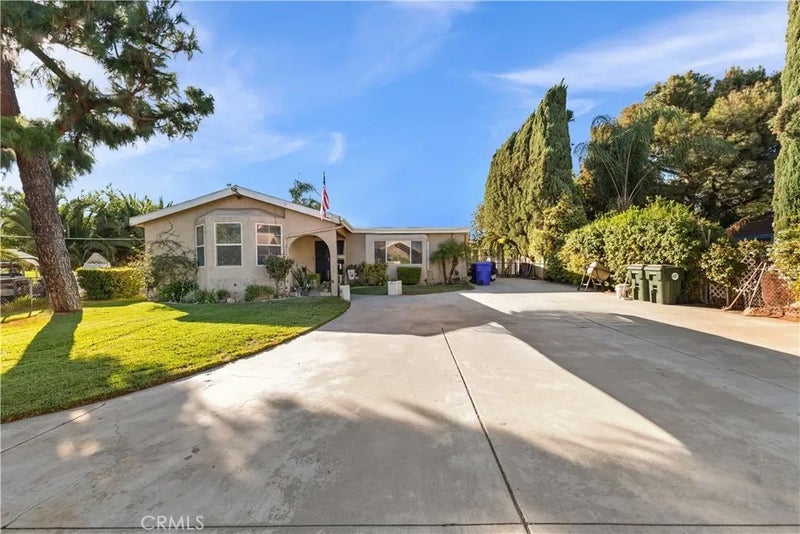 4337 Riverview