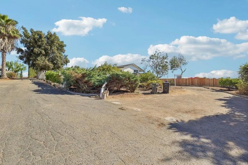 1477 Montgomery Drive