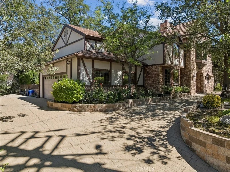 28476 North Shore