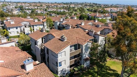 Photo of 60 Corniche Dr #E, Dana Point, CA 92629 (MLS # OC26115812)