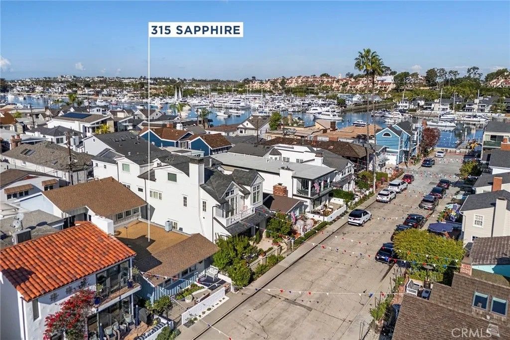 Photo of 315 Sapphire, Newport Beach, CA 92662 (MLS # NP25265096)