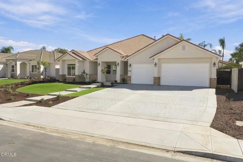 13526 Velma Pearl Way