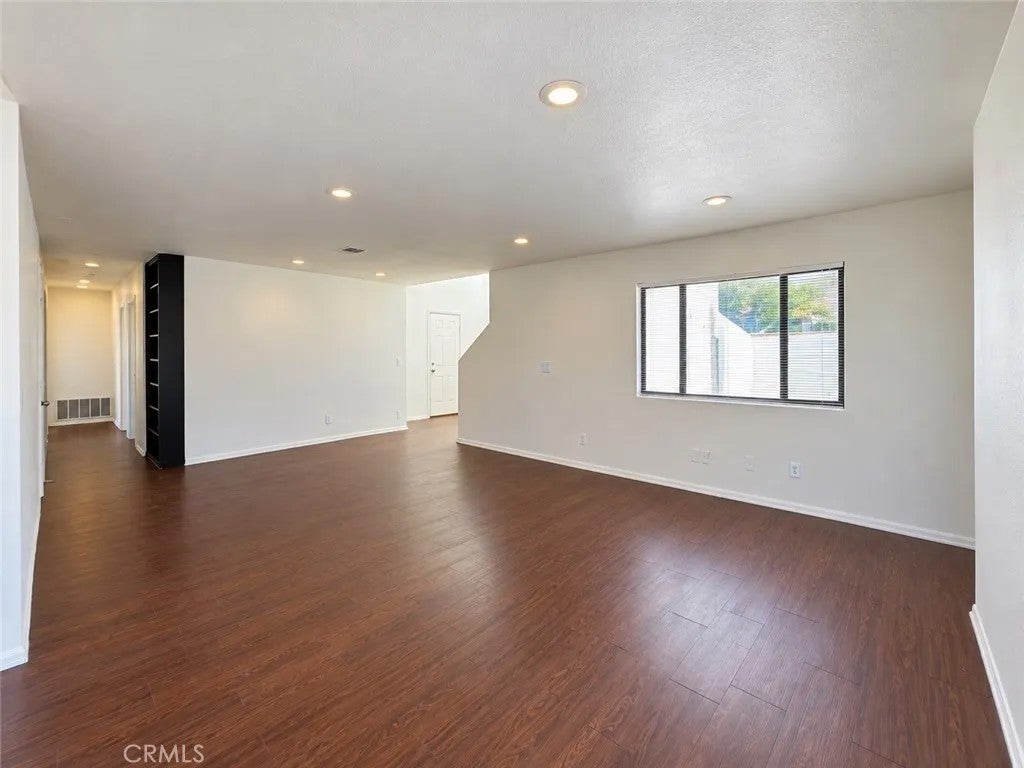 9650 Farmington Drive
