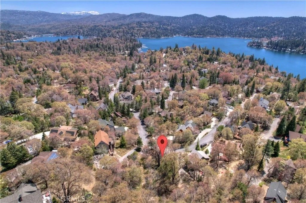 Photo of 27998 W Shore Rd, Lake Arrowhead, CA 92352 (MLS # IG25282354)
