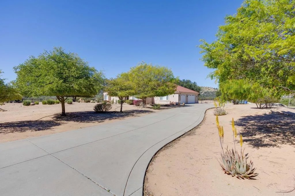 10204 Mount Olympus Valley Rd Road