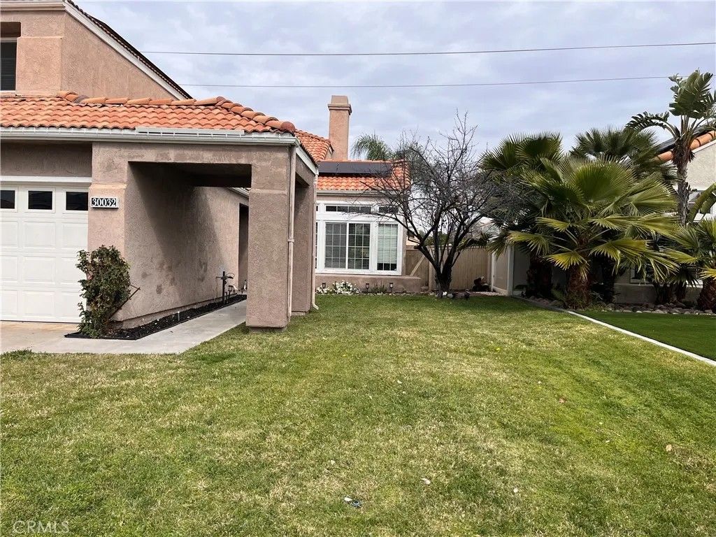 Photo of 30032 Via Amante, Menifee, CA 92584 (MLS # SW26047145)