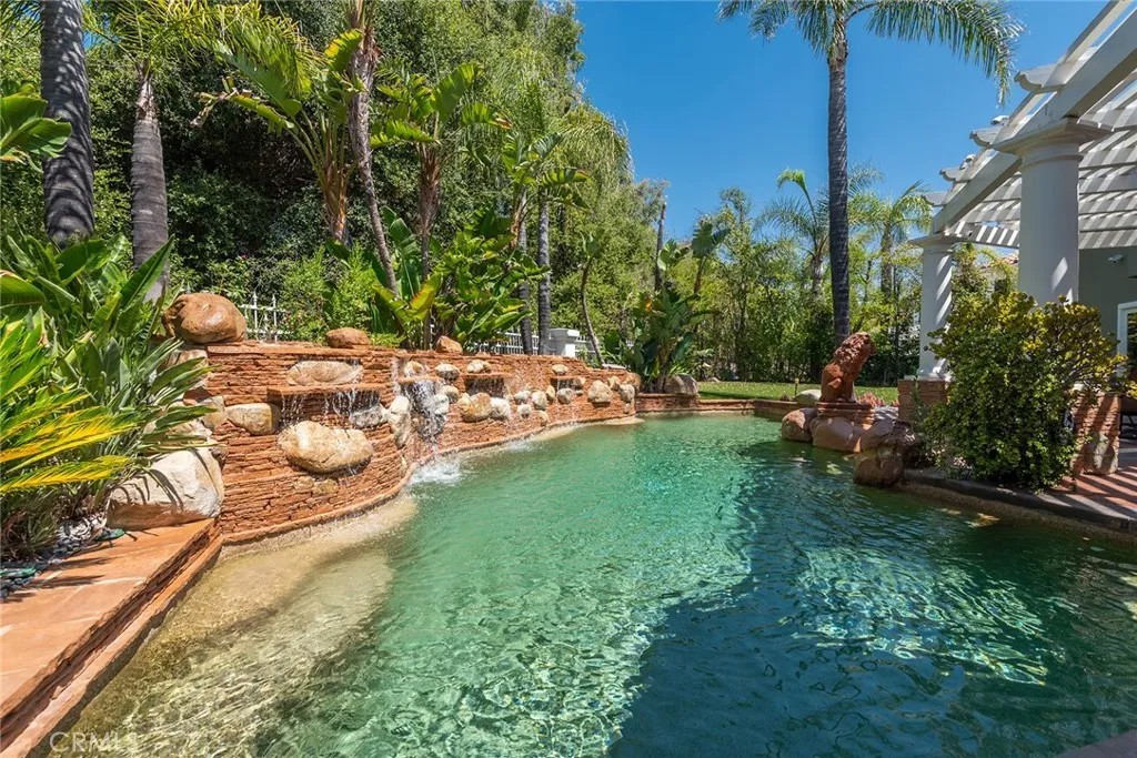 5607 Manley Court