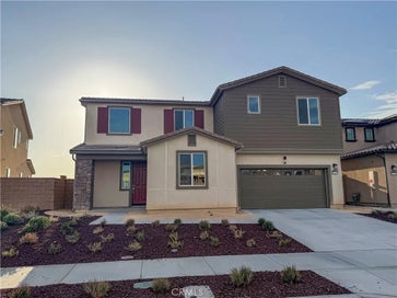 34039 Red Berry Winchester CA 92596
